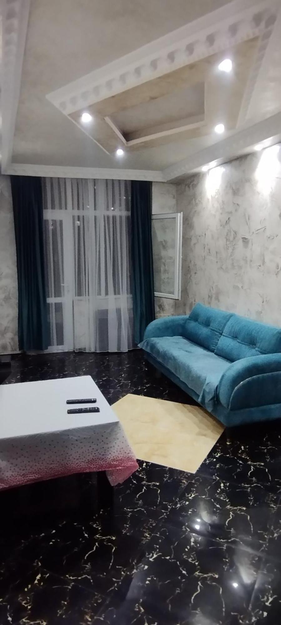 On Avtandil * 巴统